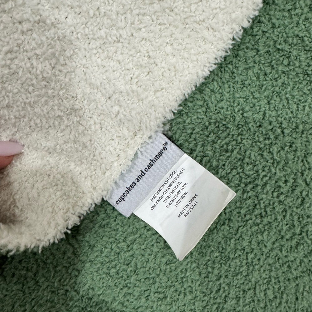 Green & White Tree Print Blanket - Picture 2 of 2